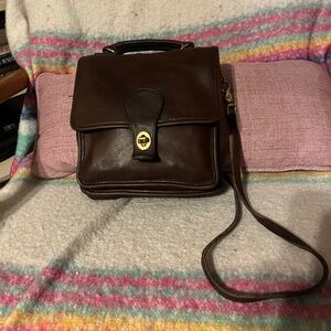 Vintage Coach Station Bag in Mahogany - Freshly conditioned!